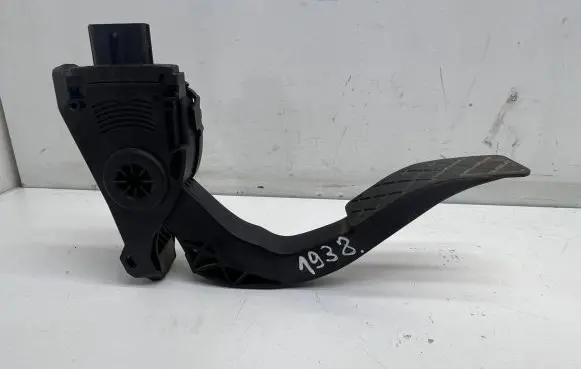 Audi A4 S4 B8 8K Accelerator throttle pedal 8K1723523 21052010 6PV00950501