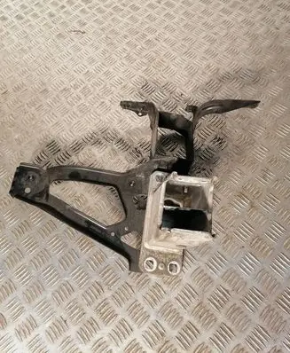BMW 5 E60 E61 Front bumper mounting bracket 7163484