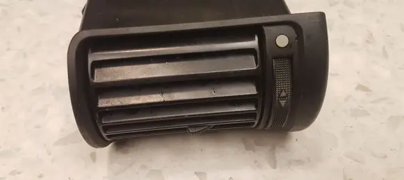 Audi A4 S4 B5 8D Dashboard side air vent grill/cover trim 8D1820901