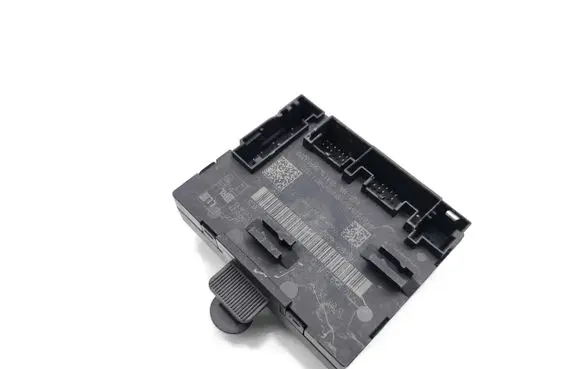 Audi A3 S3 8V Door control unit/module 5Q0959592D