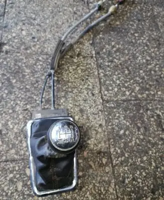 Peugeot 407 Gear shifter/selector 