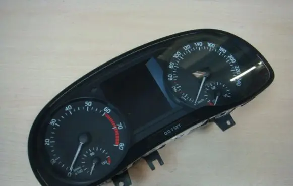 Skoda Fabia Mk3 (NJ) Speedometer (instrument cluster) 6V0920710A