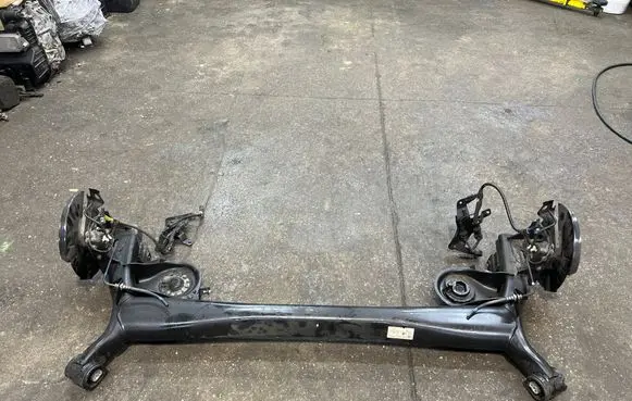 Renault Austral Rear axle beam 