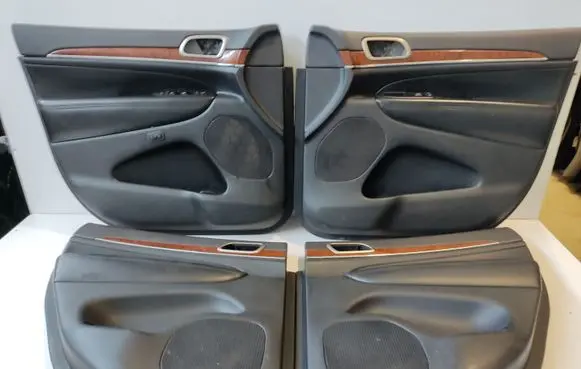 Jeep Grand Cherokee Door card panel trim set 