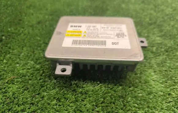 BMW 3 E90 E91 Headlight ballast module Xenon 7237647