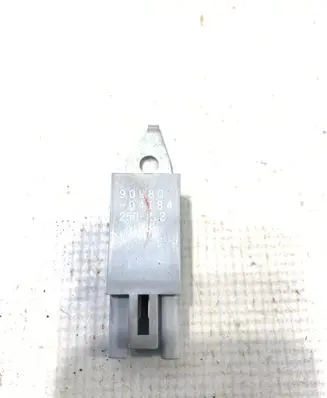 Lexus IS 220D-250-350 Sensor 9098004184 25022 04184