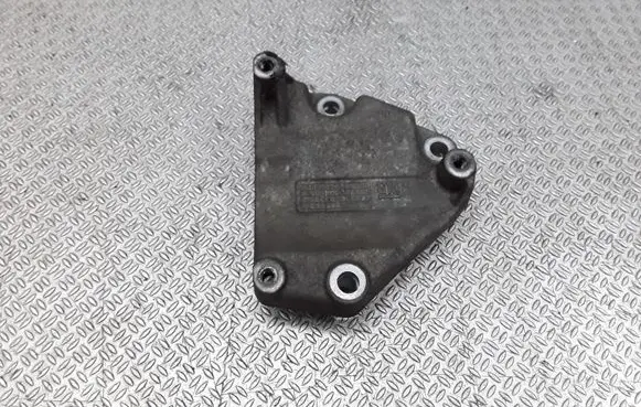 Opel Meriva A Engine mounting bracket 90529603