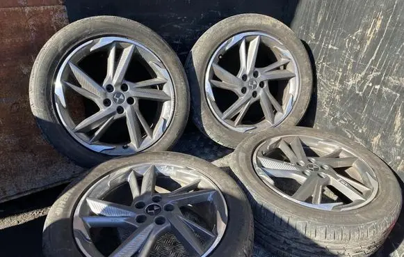 Citroen DS7 Crossback R19 alloy rim 9817501377
