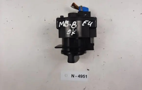 Mercedes-Benz B W245 Light switch 1695451708
