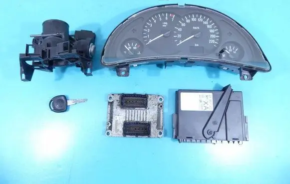 Opel Corsa C Engine control unit/module ECU 0261207960 IMPRK1292592