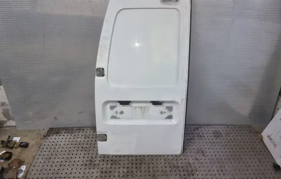 Peugeot Expert Rear door