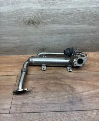 Skoda Octavia Mk2 (1Z) EGR valve cooler 03g131512S