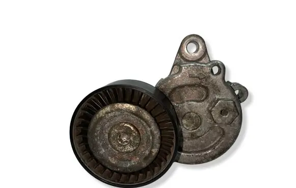 Subaru XV II Alternator belt tensioner 