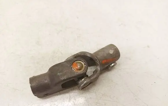 Toyota Avensis T250 Steering column universal joint 
