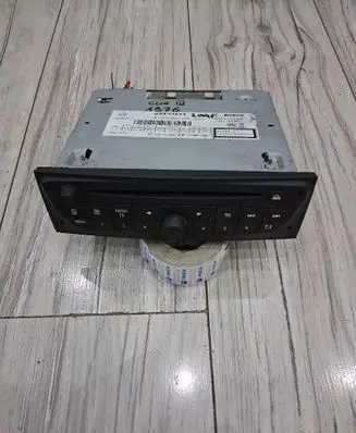 Renault Clio III Radio/CD/DVD/GPS head unit 281158179R