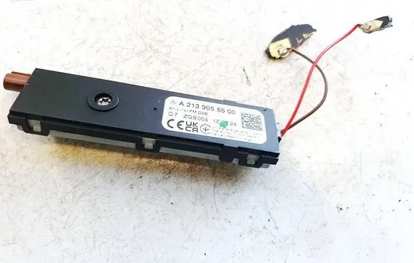 Mercedes-Benz EQB Antenna control unit a2139056500