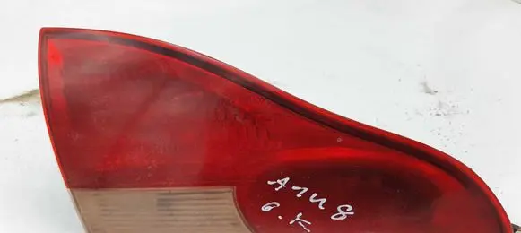 Toyota Avensis Verso Tailgate rear/tail lights NOCODE