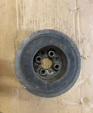 Volkswagen Sharan Crankshaft pulley 038105243
