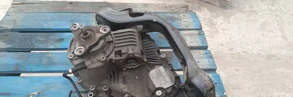 BMW X3 E83 Gearbox transfer box case 137744
