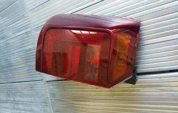 Volkswagen Caddy Rear/tail lights 44119AGLLDUE2 2K1945095N 2K1945095J