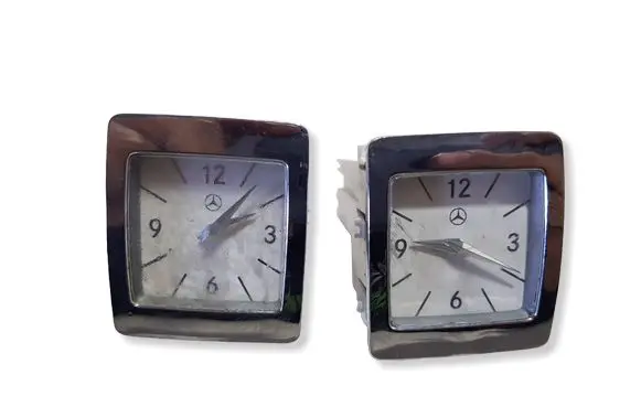 Mercedes-Benz CLS C218 X218 Clock A2188270270HHH A2168270270 240695802