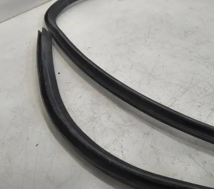 BMW 5 F10 F11 Engine compartment rubber 