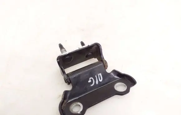 Tailgate/trunk/boot hinge