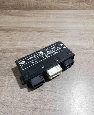 BMW 5 E39 Door control unit/module 8377593