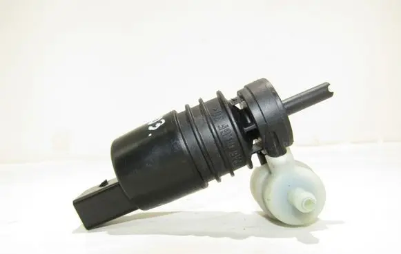 Opel Insignia A Windscreen/windshield washer pump 13250357