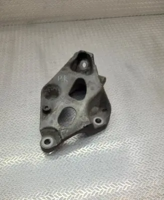 BMW 1 F20 F21 Engine mounting bracket 6859415