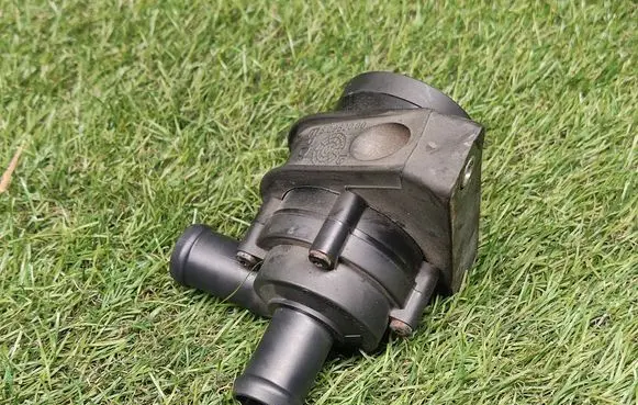 Audi A4 S4 B8 8K Electric auxiliary coolant/water pump 06H965561