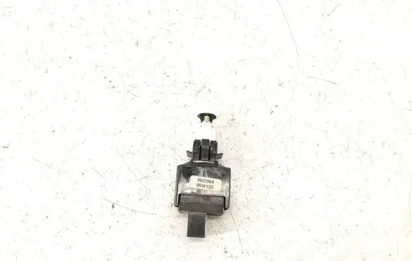 Volvo V70 Brake pedal sensor switch 8622064 05W123