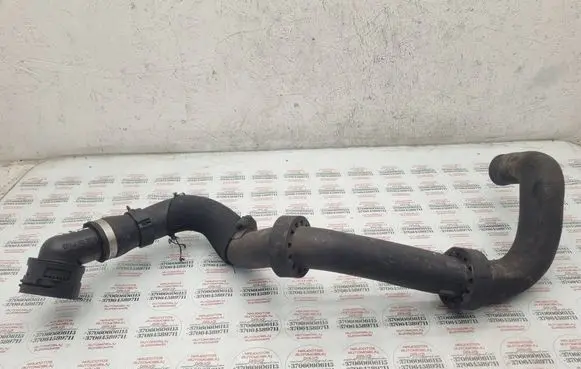 Volkswagen Touareg I Engine coolant pipe/hose 7L6122291H