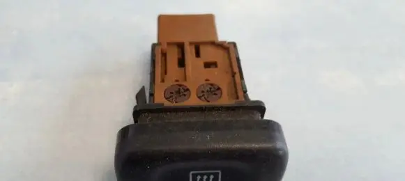 Nissan Primera Windscreen/window heater switch