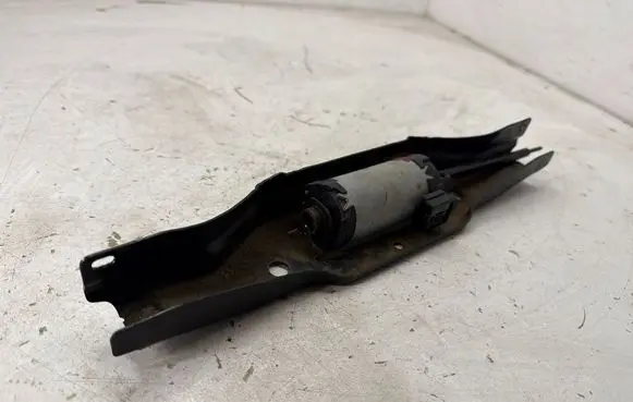 Maserati Ghibli Seat adjustment motor L0218699AA03 8500185