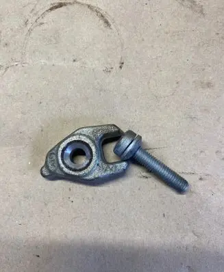 Dacia Duster II Fuel Injector clamp holder