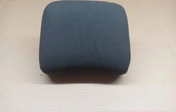 Volkswagen Golf VII Rear seat headrest 