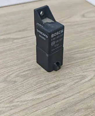 Volvo V70 Glow plug pre-heat relay 8692859 060314