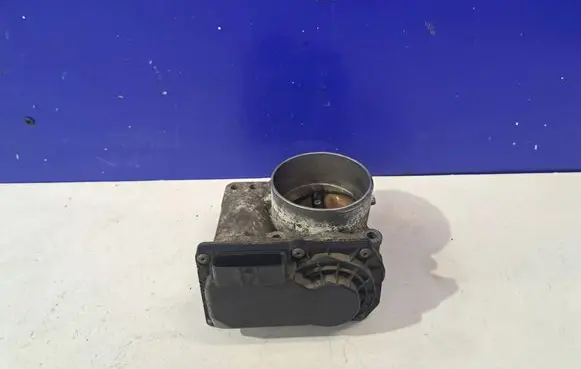 Volvo S60 Throttle valve 30711551