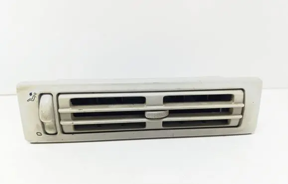 Rear air vent grill
