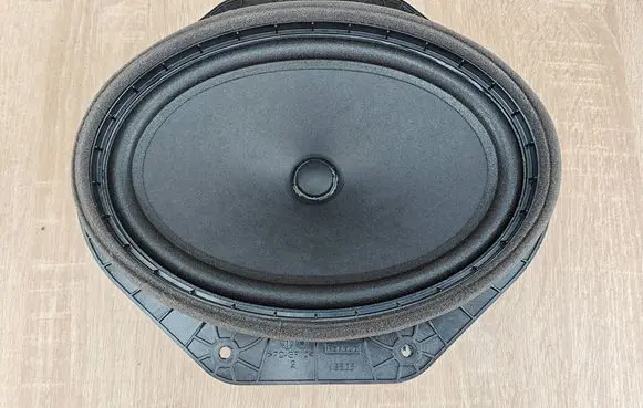 Volkswagen Amarok II Front door speaker N1WT18808MB