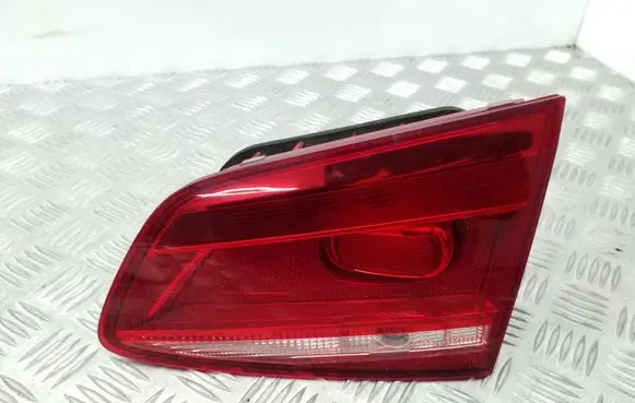 Volkswagen PASSAT B7 Tailgate rear/tail lights 3AF945094J