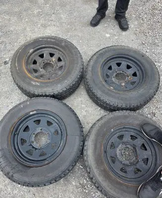 Mitsubishi Pajero R16 steel rim
