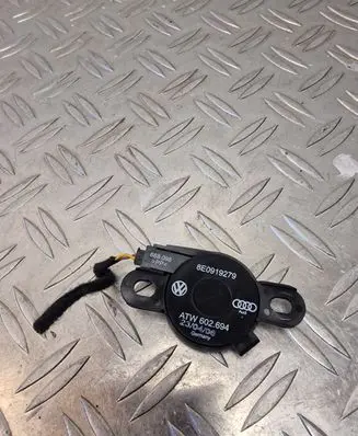 Audi A8 S8 D3 4E Parking PDC sensor speaker 8E0919279