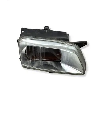 Nissan Almera Headlight/headlamp 02HCR 5102
