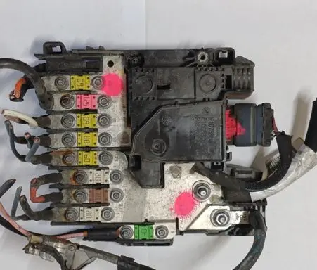 Peugeot 308 Fuse module 9675349880