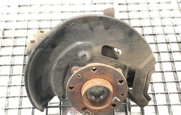 Renault Kadjar Front wheel hub spindle knuckle