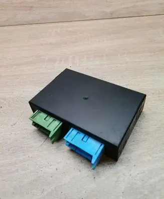 BMW 5 E39 Central body control module 1381801 6010700101