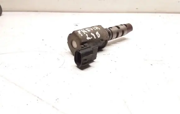 Toyota Previa (XR30, XR40) II Camshaft vanos timing valve 1533028020
