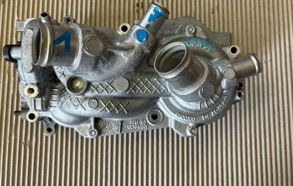 Volkswagen T-Roc Water pump 05E121117G